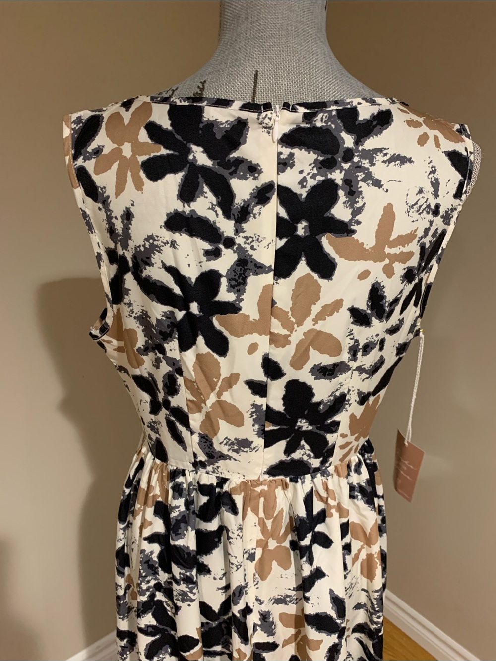 LAST ONE 🔥 Floral Print Deep V Neck Dress - Picture 5 of 16